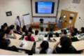 Distintos profesionales del hospital compartieron su experiencia y conocimientos con los asistentes, mostrando la diversidad de perfiles que hacen posible la atención integral a los pacientes